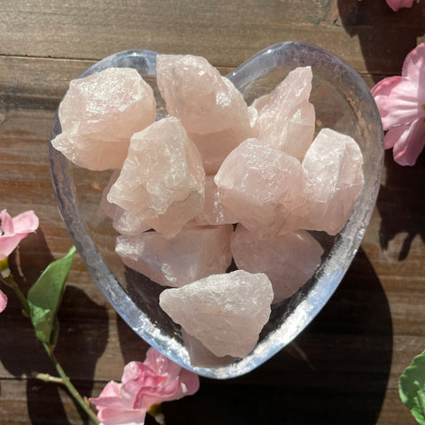raw rose quartz crystal chunks
